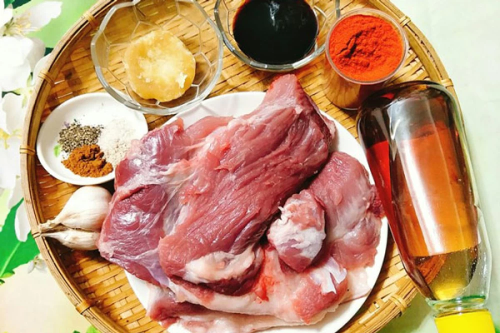 Cách làm thịt heo xá xíu mang hương vị Trung Hoa